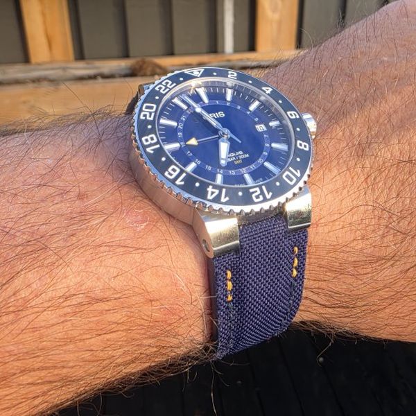 Oris Aquis GMT - 01 798 7754 4135-07 8 24 05PEB