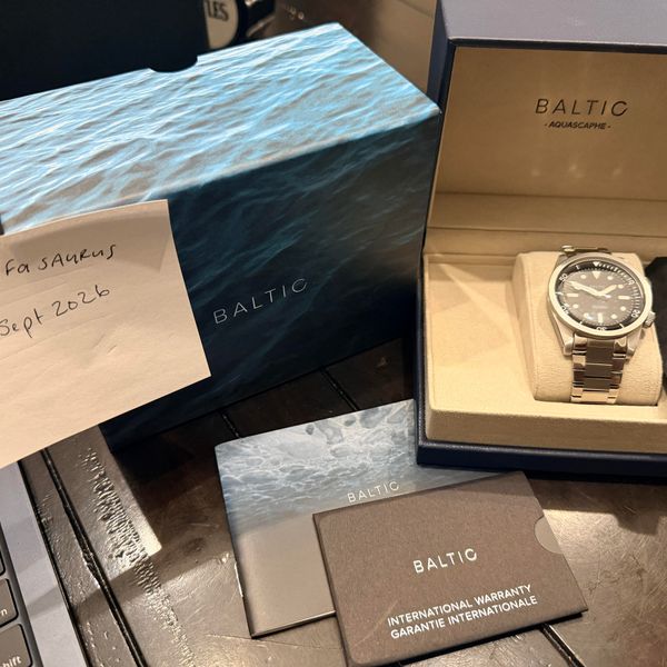 [WTS] Baltic Aquascaphe Dual Crown Black on Flat Link Brace…
