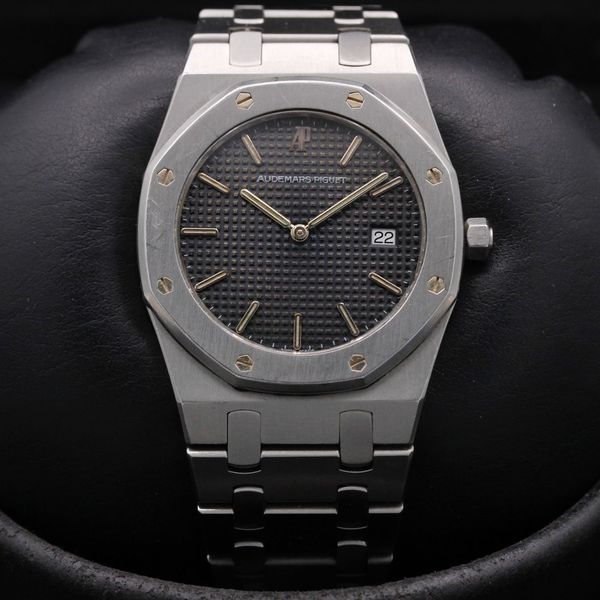 FSOT: Audemars Piguet Royal Oak  - 56303ST - Black - Stainl…