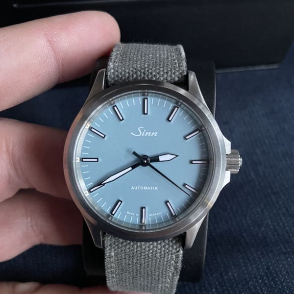 Sinn 556i pastel blue