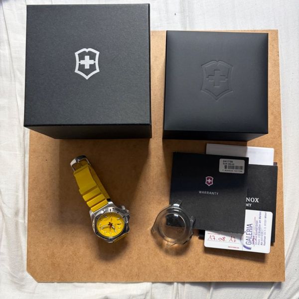 Victorinox INOX gelb
