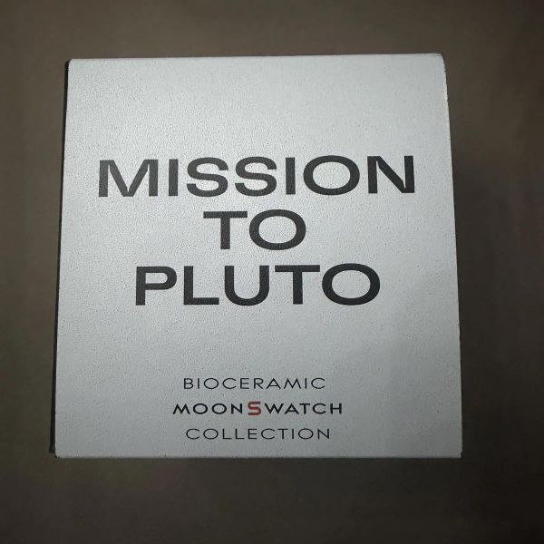 Omega Swatch Plutón