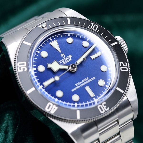 FSOT: 2025 NEW UNWORN Tudor Black Bay 68 Blue Dial Black Be…