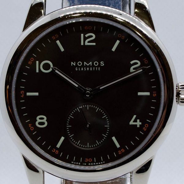 Nomos Club 36mm kjøpes