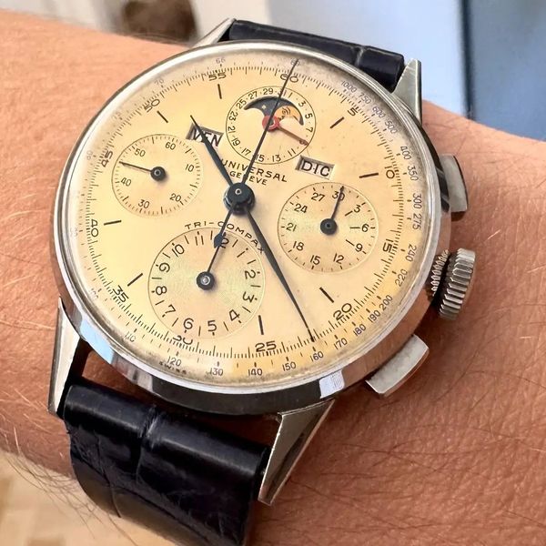 Universal Geneve 22436 Tri Compax "Copper" Dial