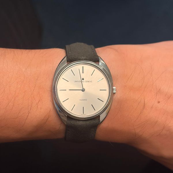 [WTS] Universal Geneve 34.5mm White Shadow Quartz Ref. 8741…