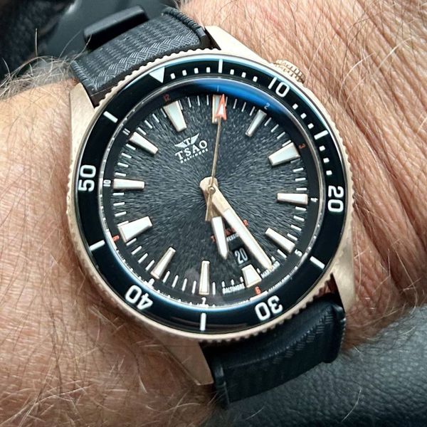 FS - Tsao Torsk diver 43 - Black with bronze case
