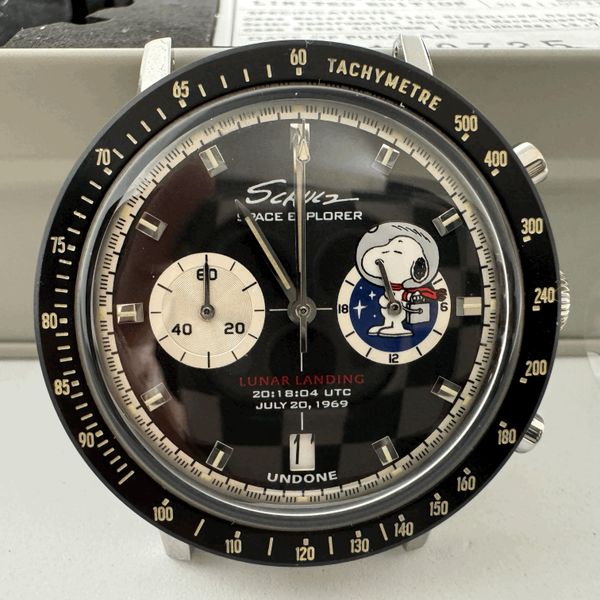 FS: UNDONE X PEANUTS, Snoopy Moon Heritage, Limited Edition…