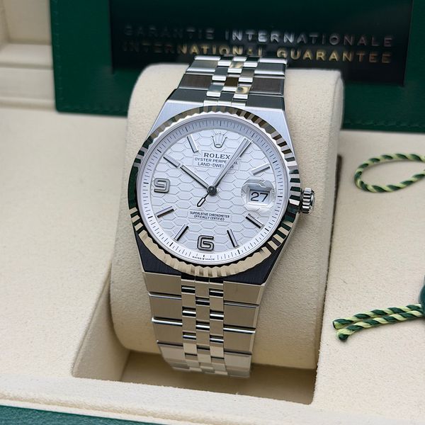 FS: 127334 Rolex Land Dweller 40mm BRAND NEW/FULL SET