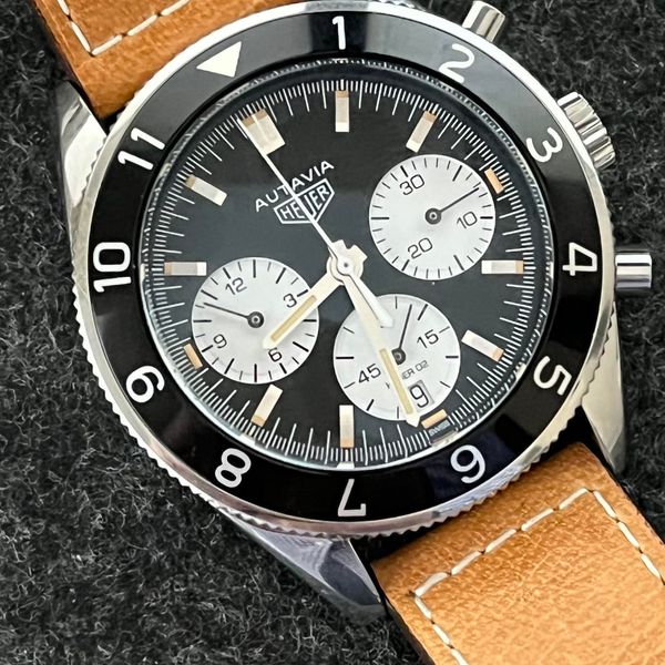[WTS] Tag Heuer Autavia Calibre Heuer 02 Chronograph CBE211…