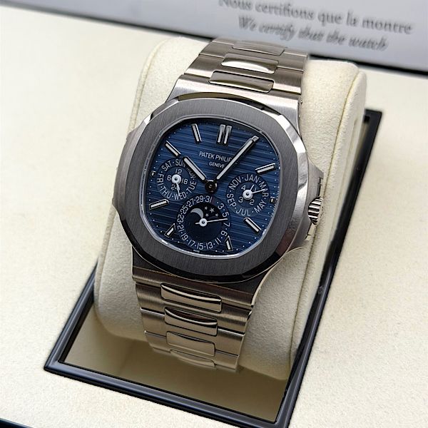 FS: 5740/1G Patek Philippe Nautilus White Gold COMPLETE SET…