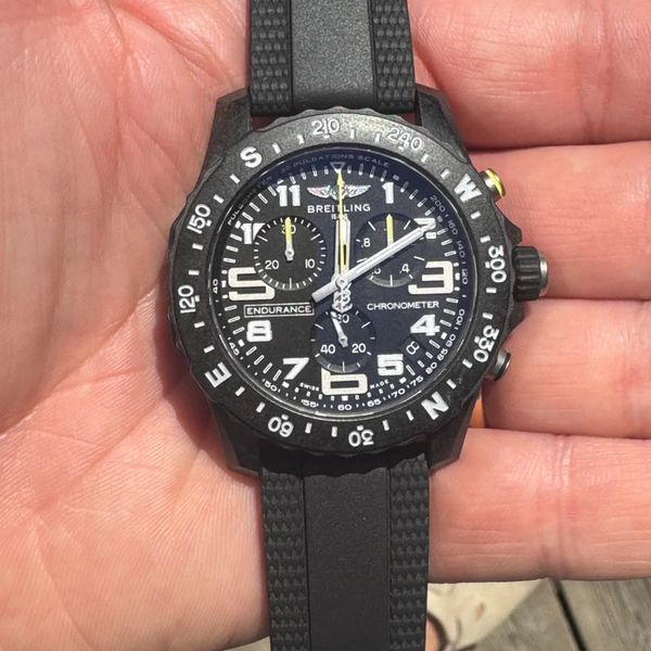 Breitling Endurance Pro Svart 44mm Prisbump 25k