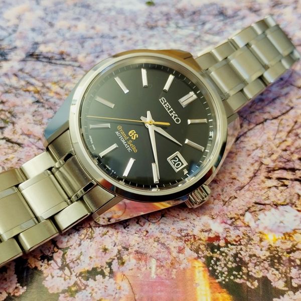 [Vends] Grand Seiko SBGR083 3100€