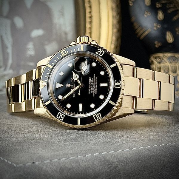 FS: Rolex Submariner 16618 1991 Boxes and accessories